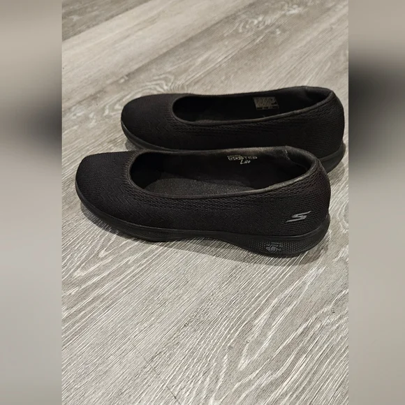 Skechers Go Step Lite Flats Walking Shoes Slip Ons NWOT - Picture 2 of 6
